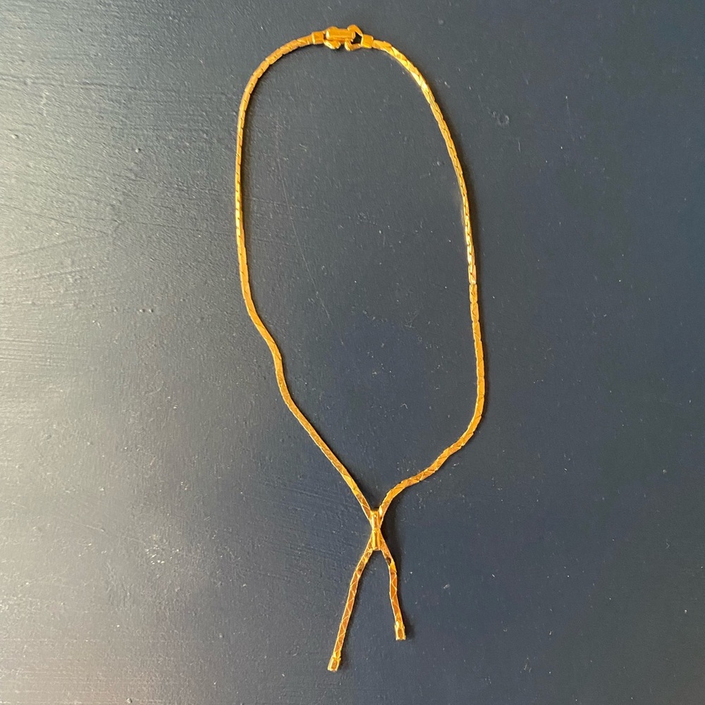 Trifari women’s gold necklace
